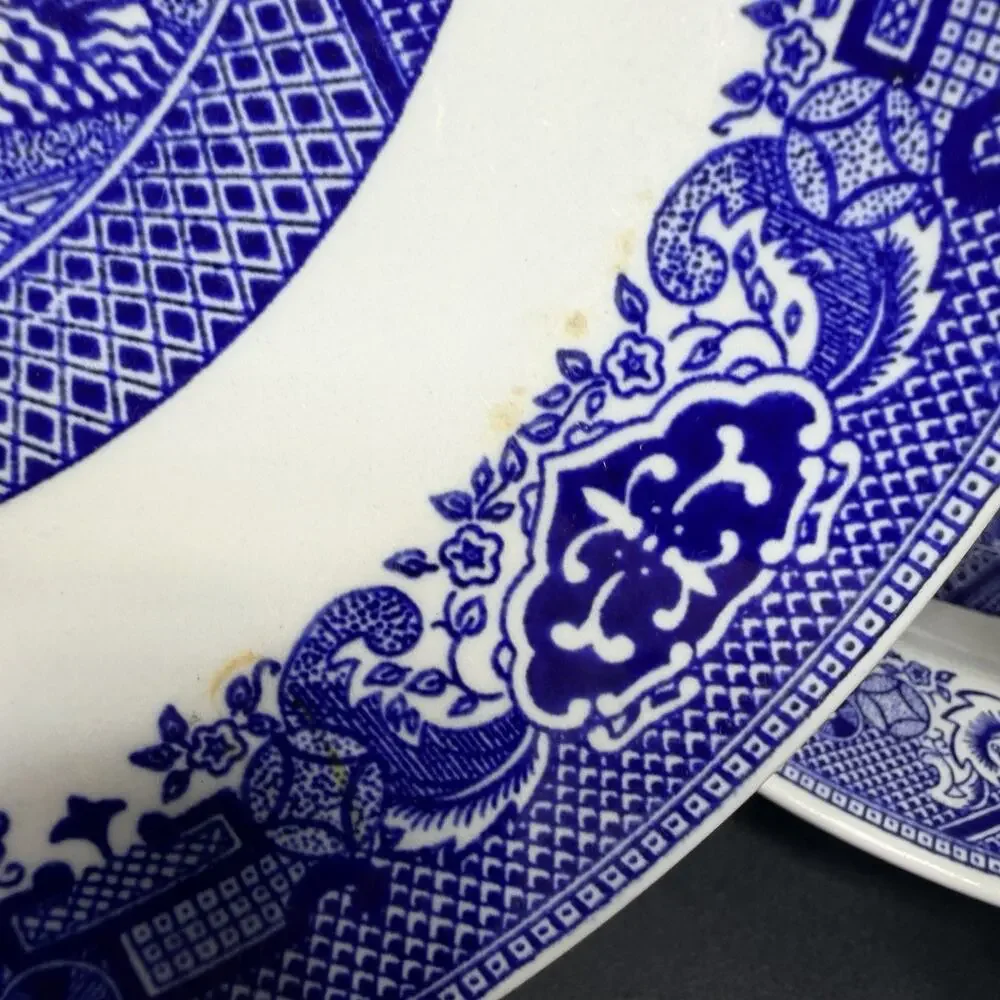 Set 2 Vtg Royal China Blue White Willow Ware 10” Dinner Plates Underglaze